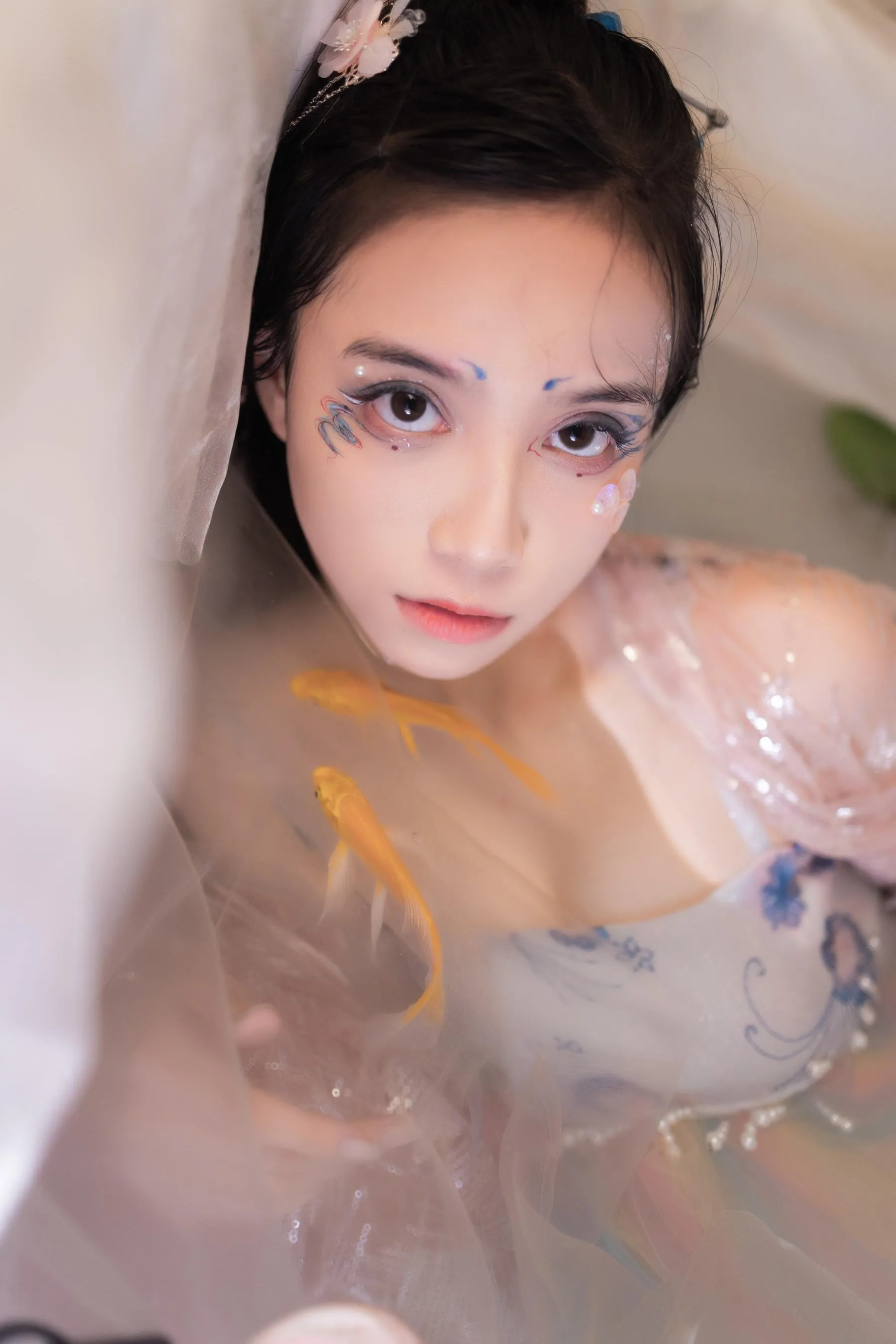 [艺图语] 2022.06.11 真金鱼姬 贰加六 [28P]插图5